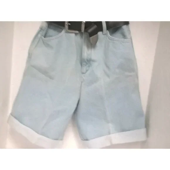 Retro Women's Denim Republic Shorts Hi -Waisted Light Blue Denim Size 9/10 NWOT - Picture 1 of 3